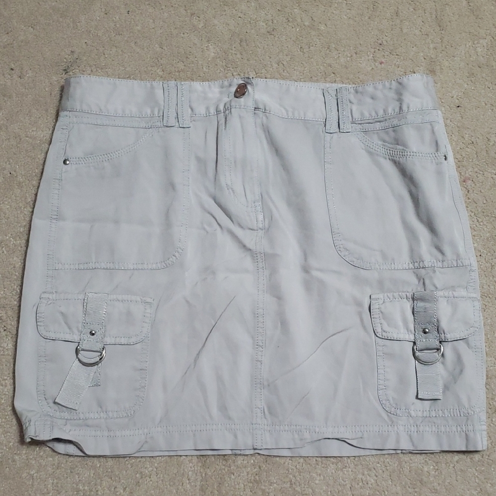 Stylish Gray Mini Skirt with Pockets